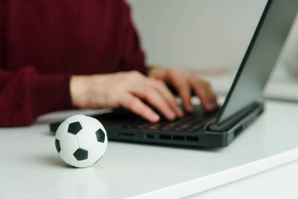 ball and laptop