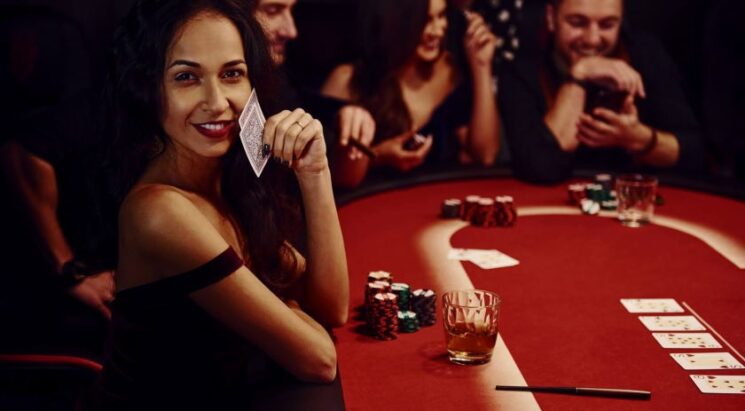 woman play blackjack